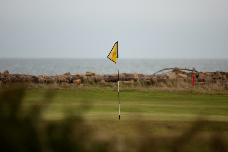 Plan a golf trip itinerary to Scotland